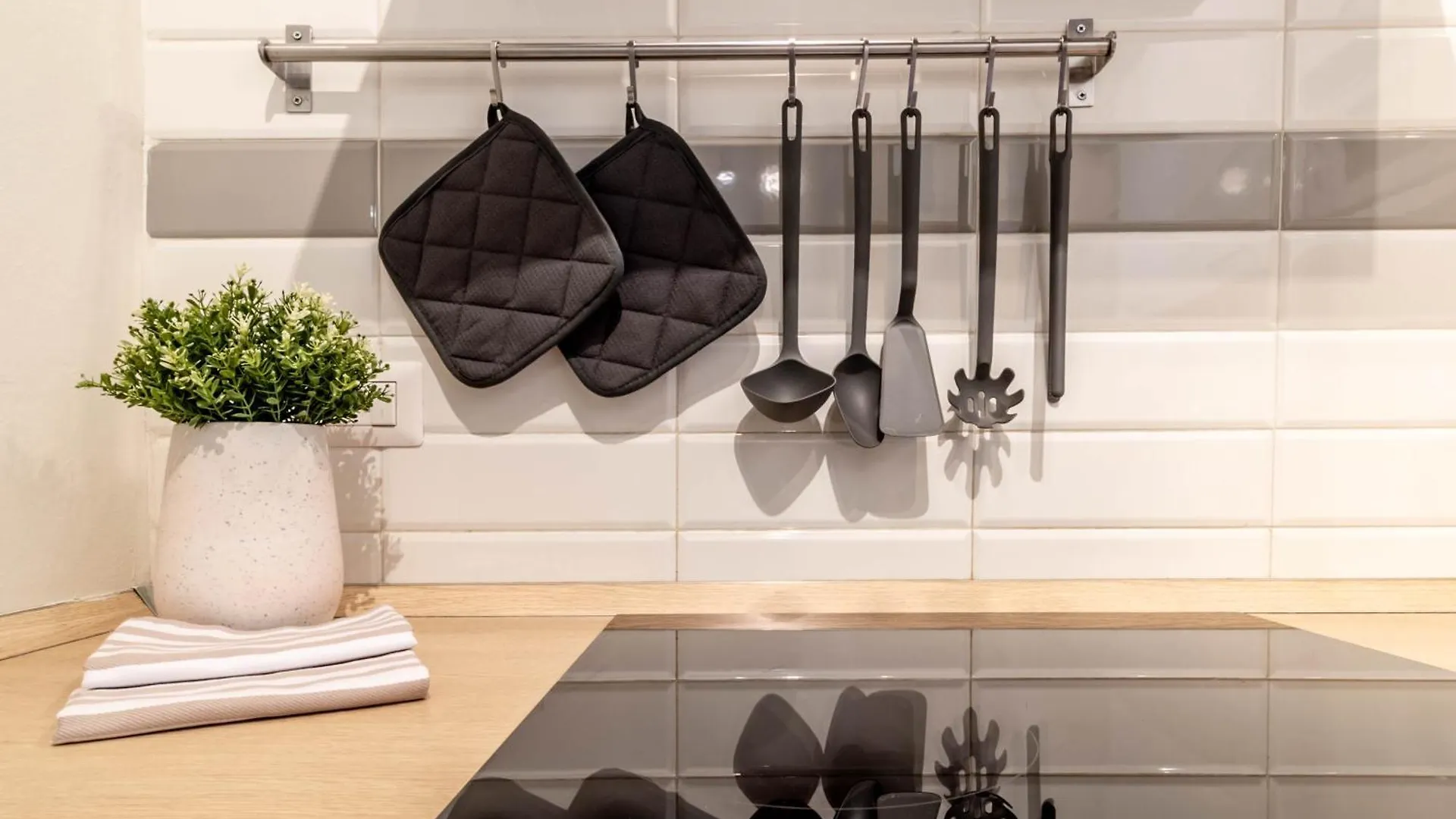 Nae Citylife - Comfort & Privacy 0*, Milan Italy
